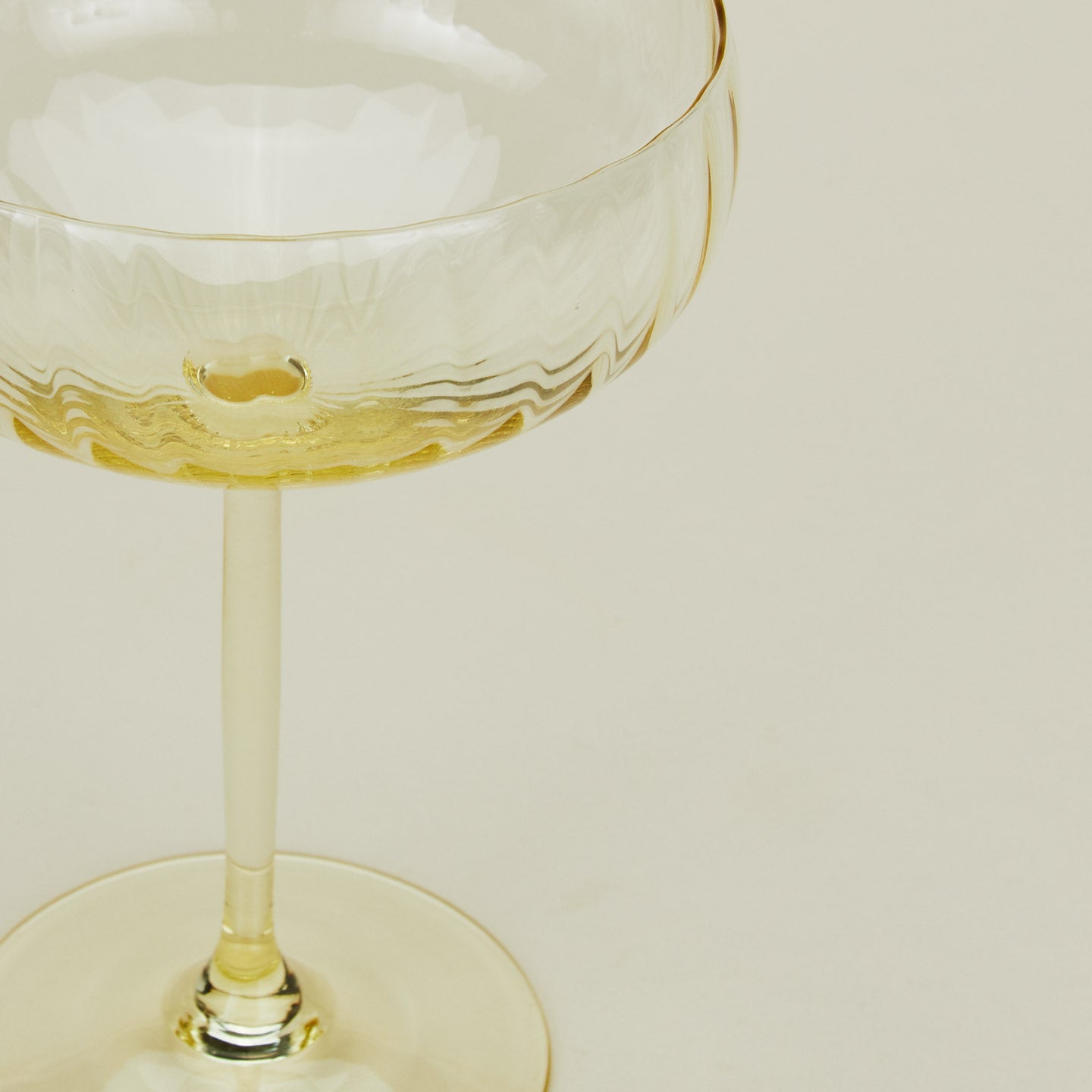Amber Ribbed Cocktail Coupe Set - Image 3