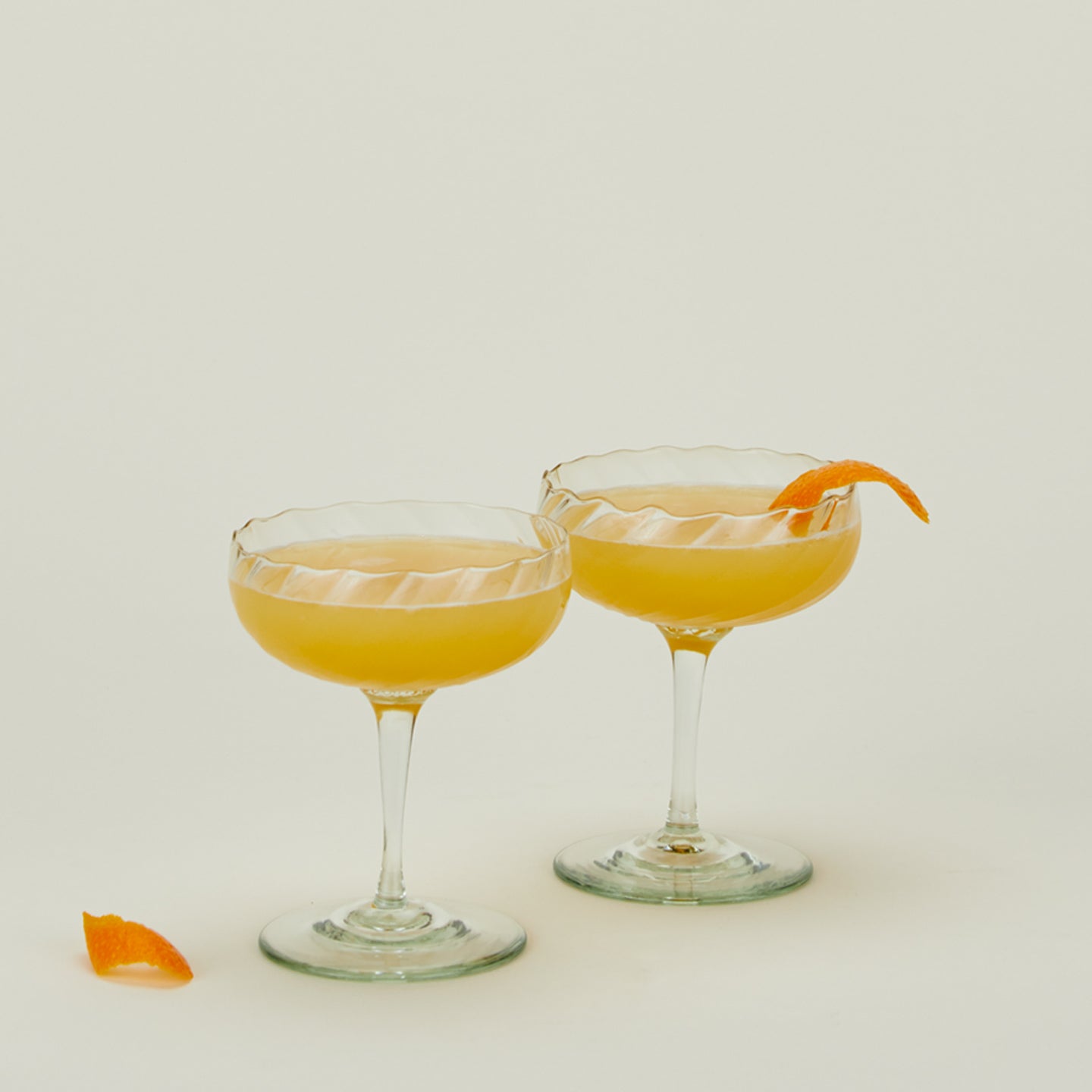 Optic Swirl Hand-Blown Coupe Pair - Image 2