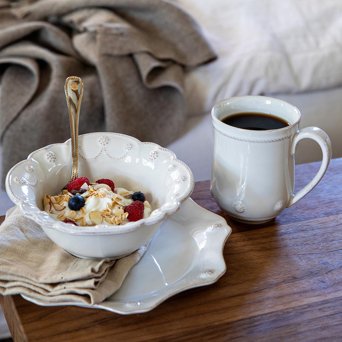 Elegant White Flared Ceramic Coffee Mug - Image 2