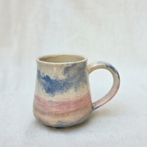 Curved Ceramic Mug with Comfortable Open Handle