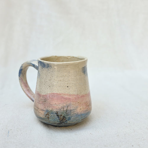 Curved Ceramic Mug with Comfortable Open Handle