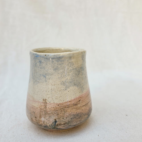 Balanced Ceramic Mug with Rounded Everyday Form
